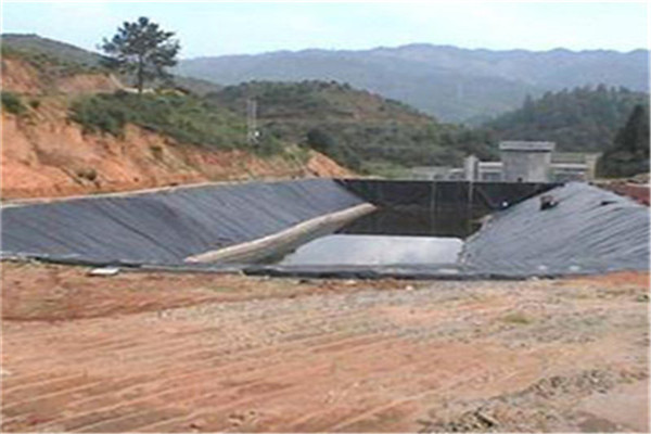 土工膜和養(yǎng)殖防滲膜的區(qū)別