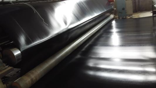 怎么解決土工膜的熱脹冷縮