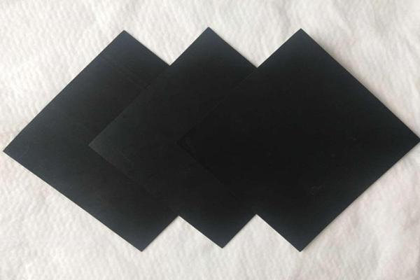 在垃圾填埋場(chǎng)中土工膜應(yīng)該怎么施工? 第2張