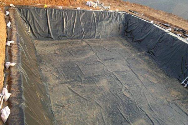 土工膜一平方有多重