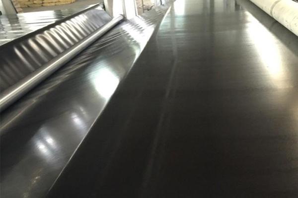 光面土工膜雨水潑灑會有影響嗎？  第3張