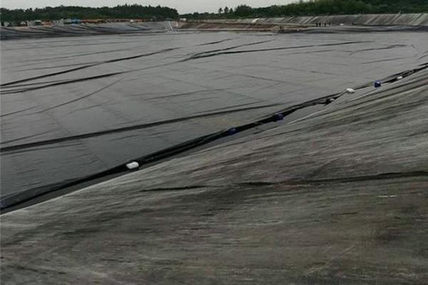 土工膜膠粘施工技巧大揭秘 第3張