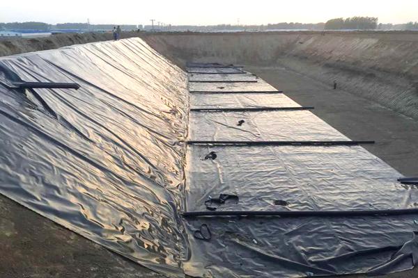 不同環(huán)境對(duì)土工膜性能的影響及其分析