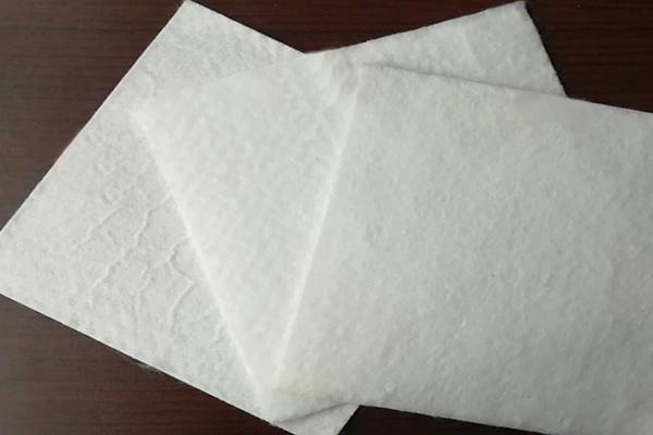 延長(zhǎng)復(fù)合土工膜使用壽命的小竅門(mén)