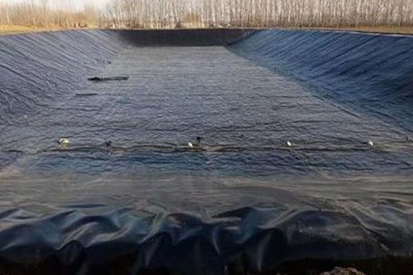 防滲膜土工膜在蓄水池中的應(yīng)用