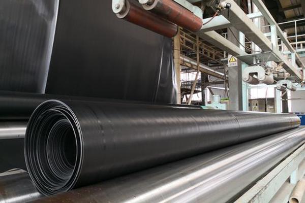 土工膜在庫盆防滲中有哪些優缺點 第2張