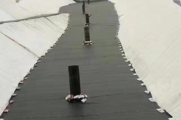 土工膜在路基工程中的應(yīng)用有哪些